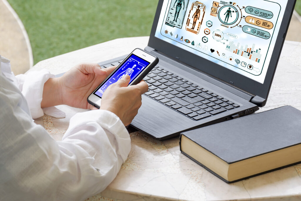 Ilustracja do artykułu "Desktop czy mobile"